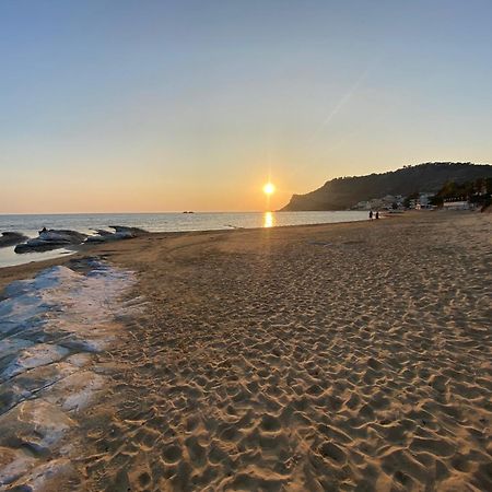 Casa Vacanza Scala Dei Turchi Realmonte Buitenkant foto